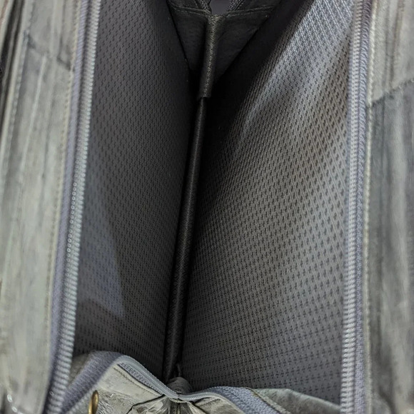 Leather of the Sea Gray Square Structured Purse - Picture 8 of 9